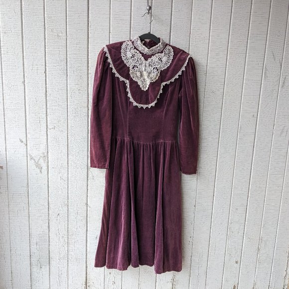 Authentic Purple Velvet Gunne Sax Midi Dress with Lace - Picture 4 of 11